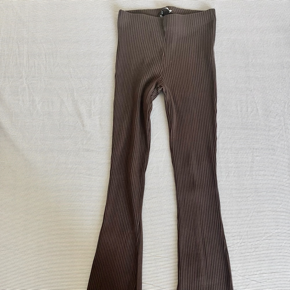 Zara Chocolate Ribbed Flared Leggings Size M